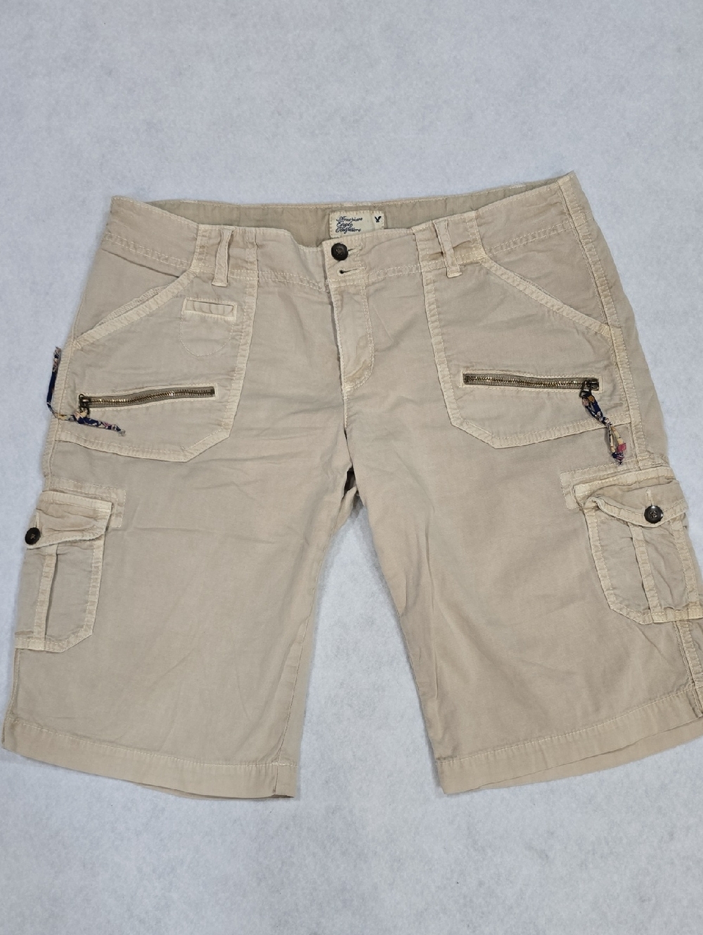 Womens American eagle Cargo Shorts Size 8 Y2K